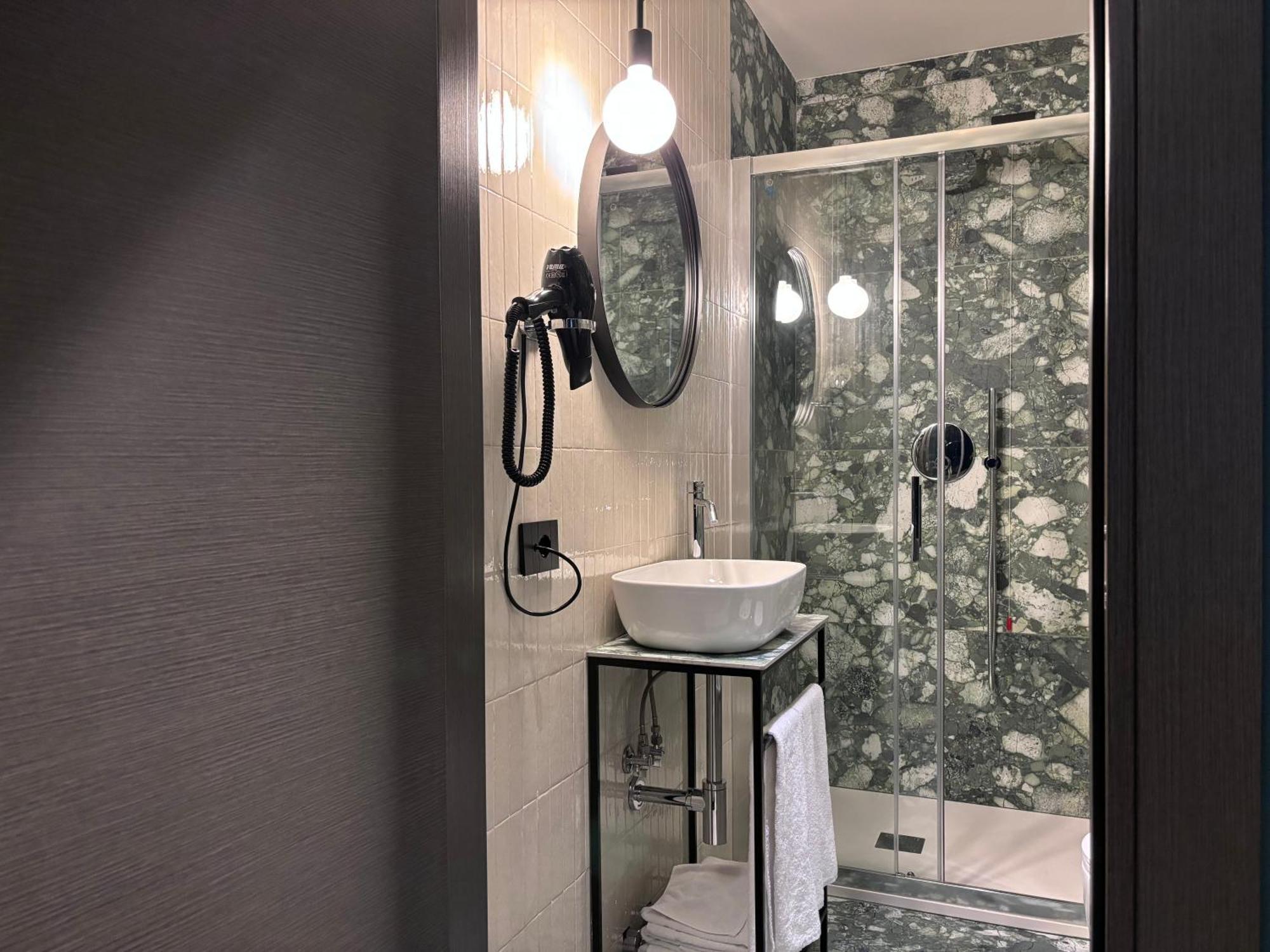 Av Hotel Milano Ngoại thất bức ảnh
