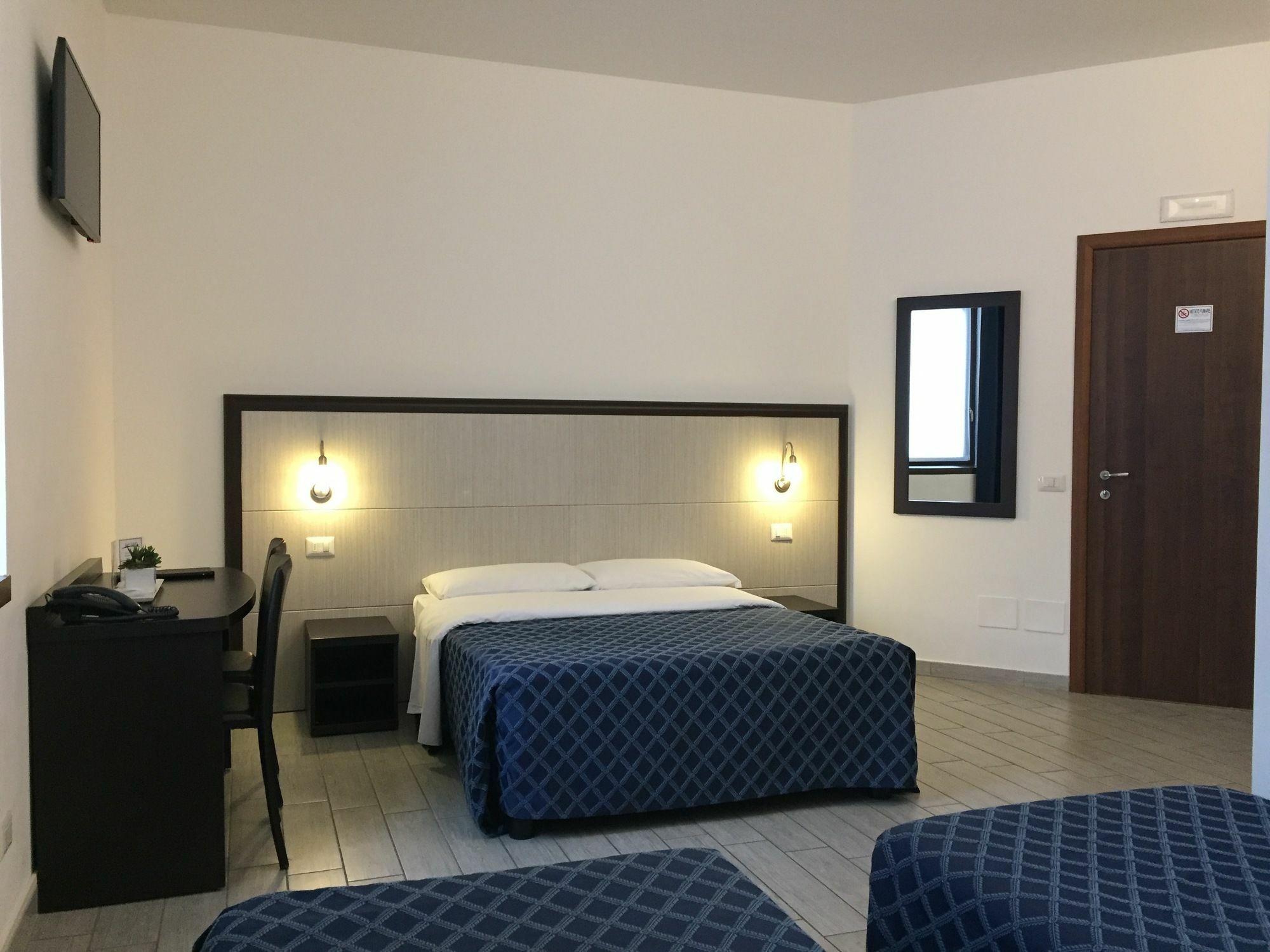 Av Hotel Milano Ngoại thất bức ảnh