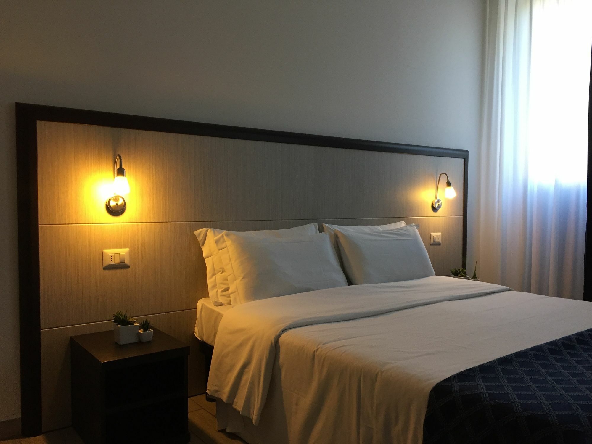Av Hotel Milano Ngoại thất bức ảnh
